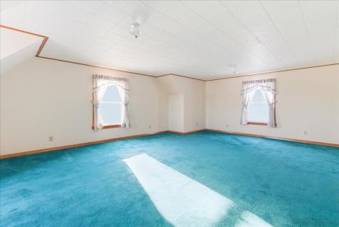 156 Lakeshore Drive Leeds ME 04263