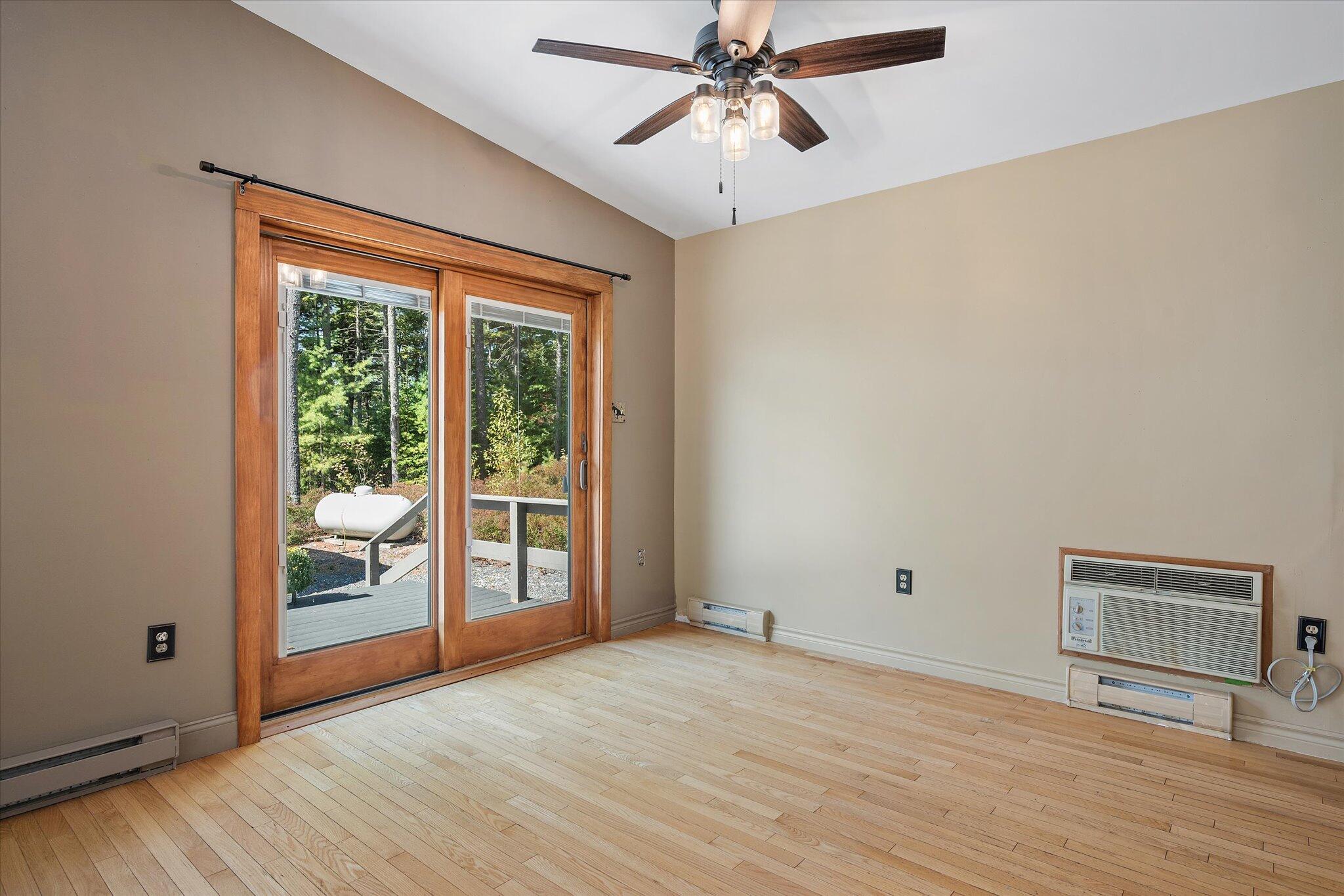 6 Artist's Way Lamoine ME 04605