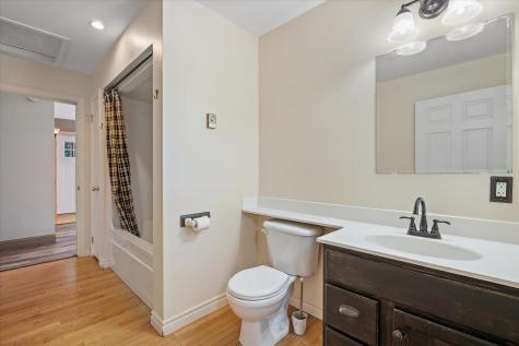 6 Artist's Way Lamoine ME 04605