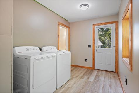 6 Artist's Way Lamoine ME 04605