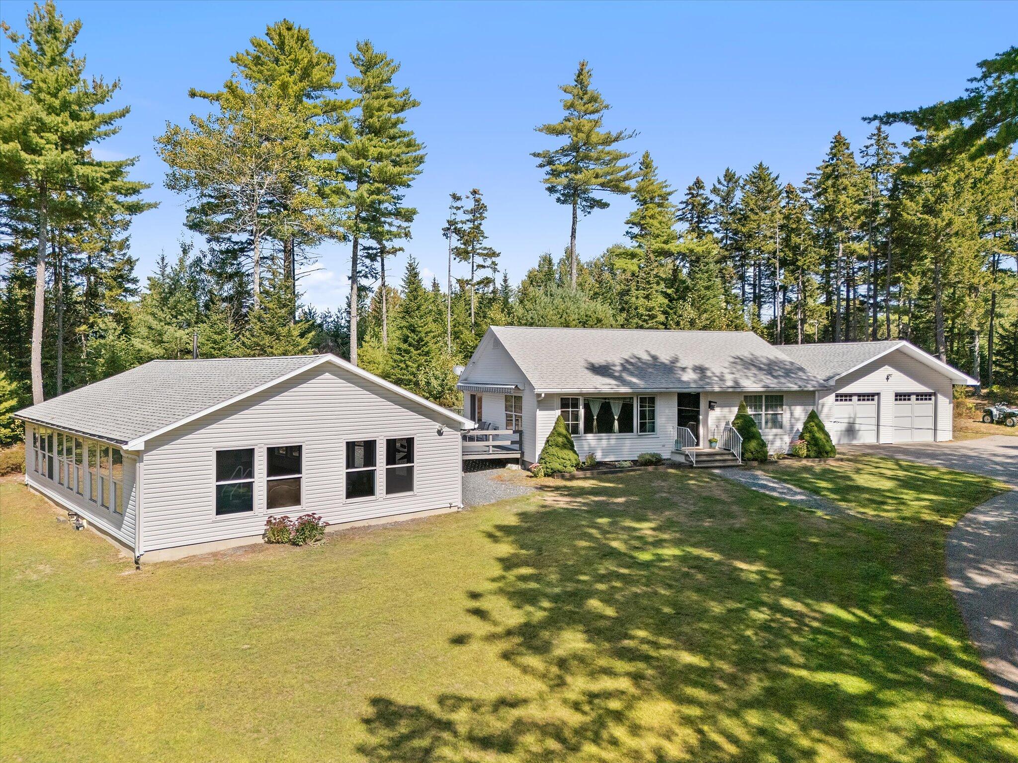 6 Artist's Way Lamoine ME 04605