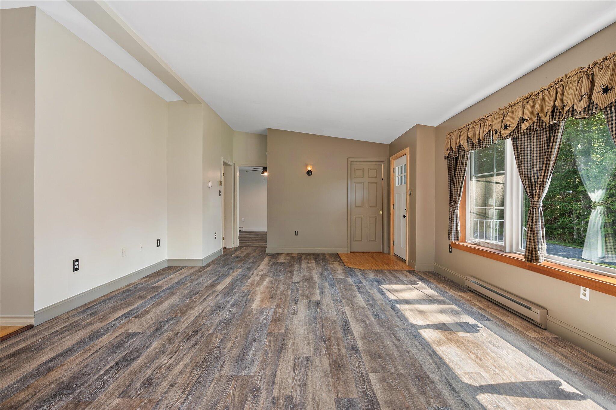 6 Artist's Way Lamoine ME 04605