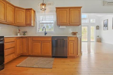 619 Bishop Hill Road Leeds ME 04263