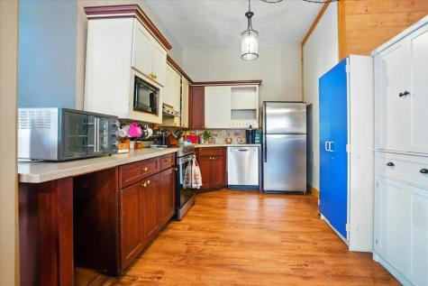 619 Bishop Hill Road Leeds ME 04263