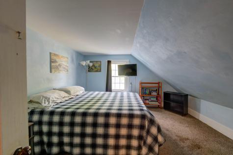 23 Vine Street Damariscotta ME 04543