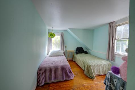 23 Vine Street Damariscotta ME 04543