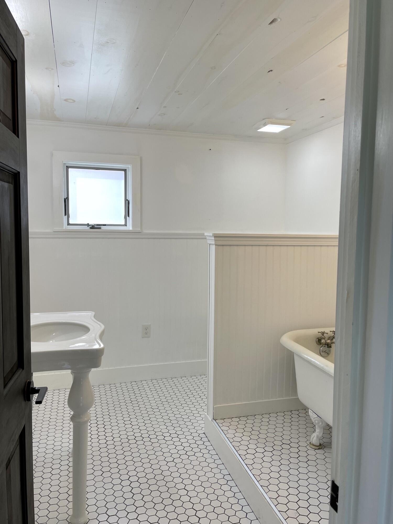 3579 Middle Road Sidney ME 04330
