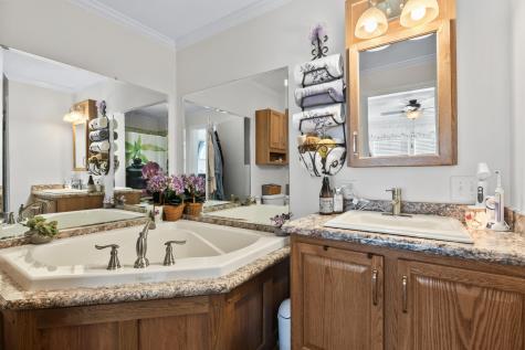 10 Settlement Loop Kittery ME 03904