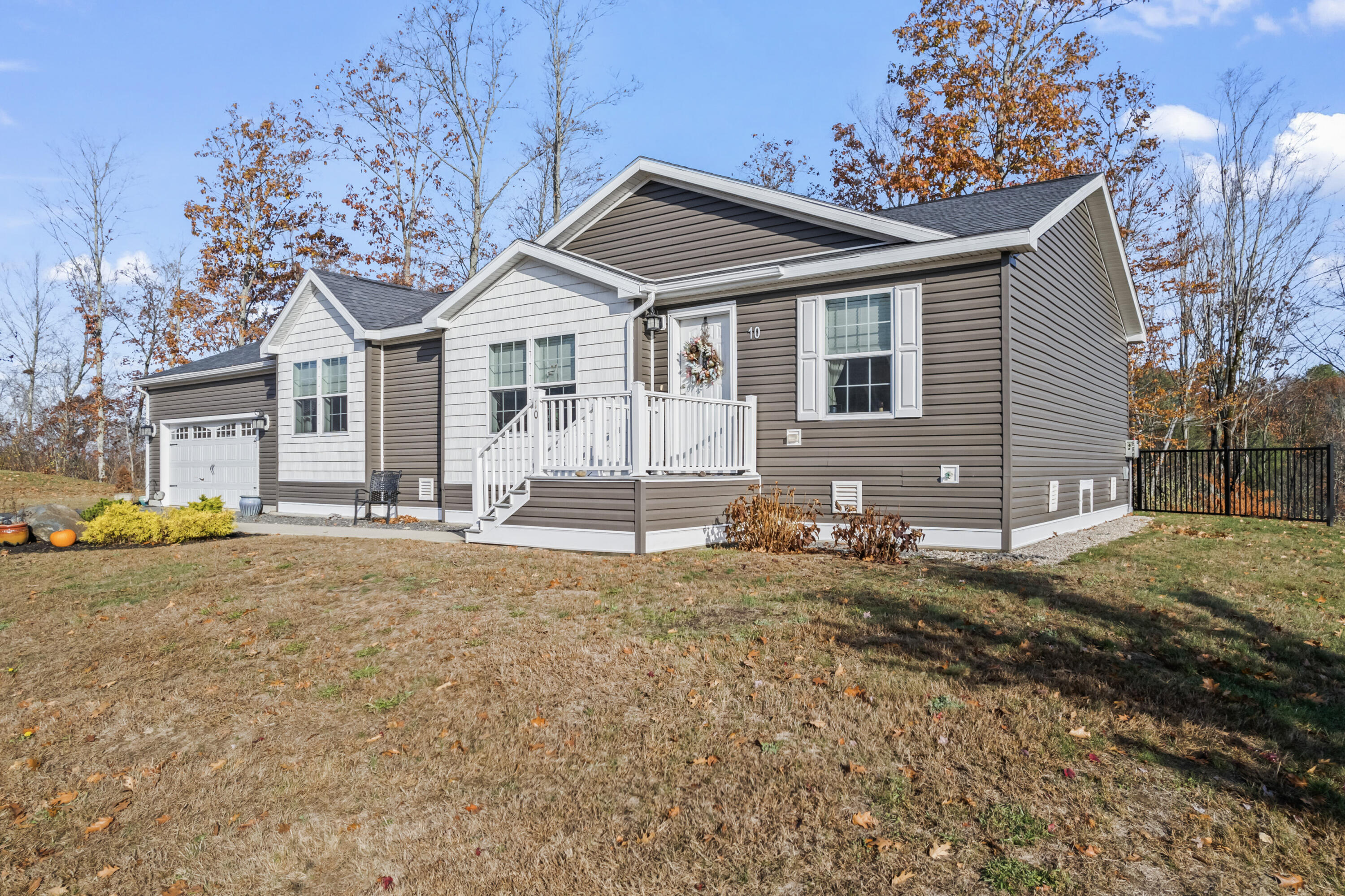 10 Settlement Loop Kittery ME 03904