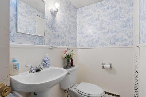 45 Sherwood Drive Augusta ME 04330