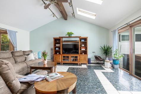 626 Us Route 1 Scarborough ME 04074