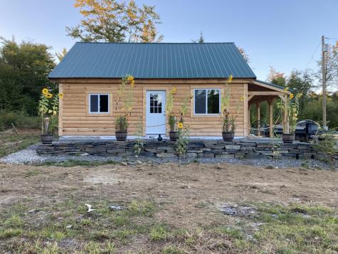 8 Amy Way Milo ME 04463