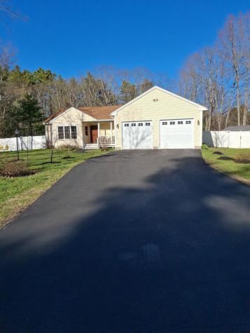 35 Deerfield Drive Brunswick ME 04011