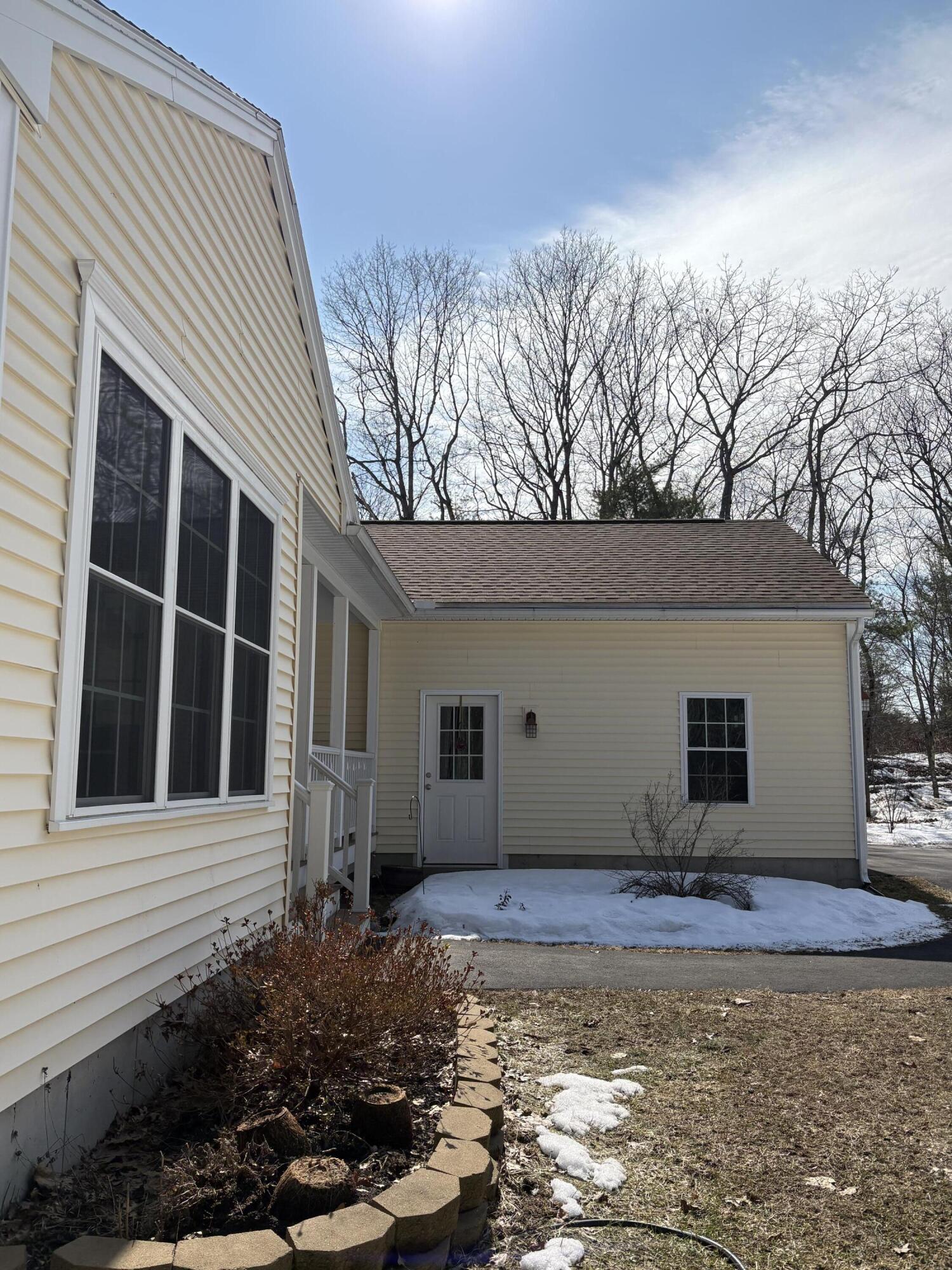 35 Deerfield Drive Brunswick ME 04011