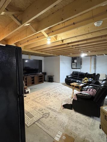 35 Deerfield Drive Brunswick ME 04011