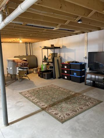 35 Deerfield Drive Brunswick ME 04011