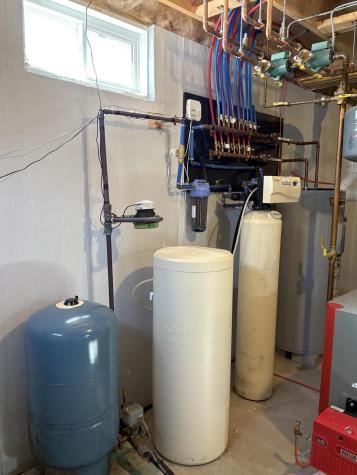 35 Deerfield Drive Brunswick ME 04011