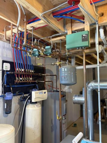 35 Deerfield Drive Brunswick ME 04011