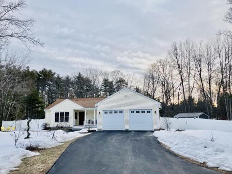 35 Deerfield Drive Brunswick ME 04011