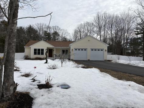 35 Deerfield Drive Brunswick ME 04011