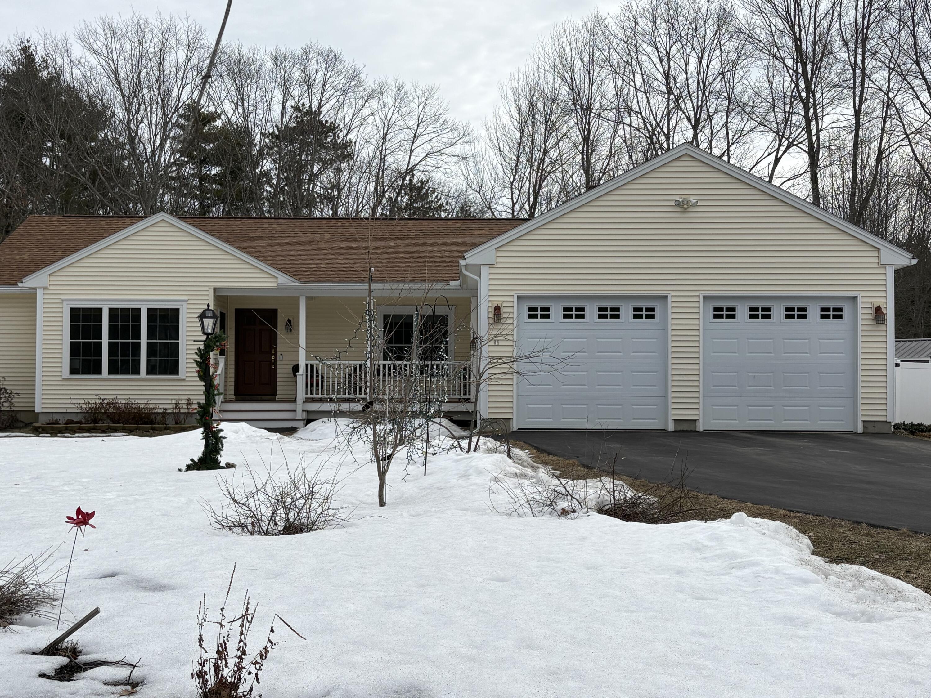 35 Deerfield Drive Brunswick ME 04011