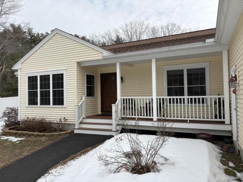 35 Deerfield Drive Brunswick ME 04011