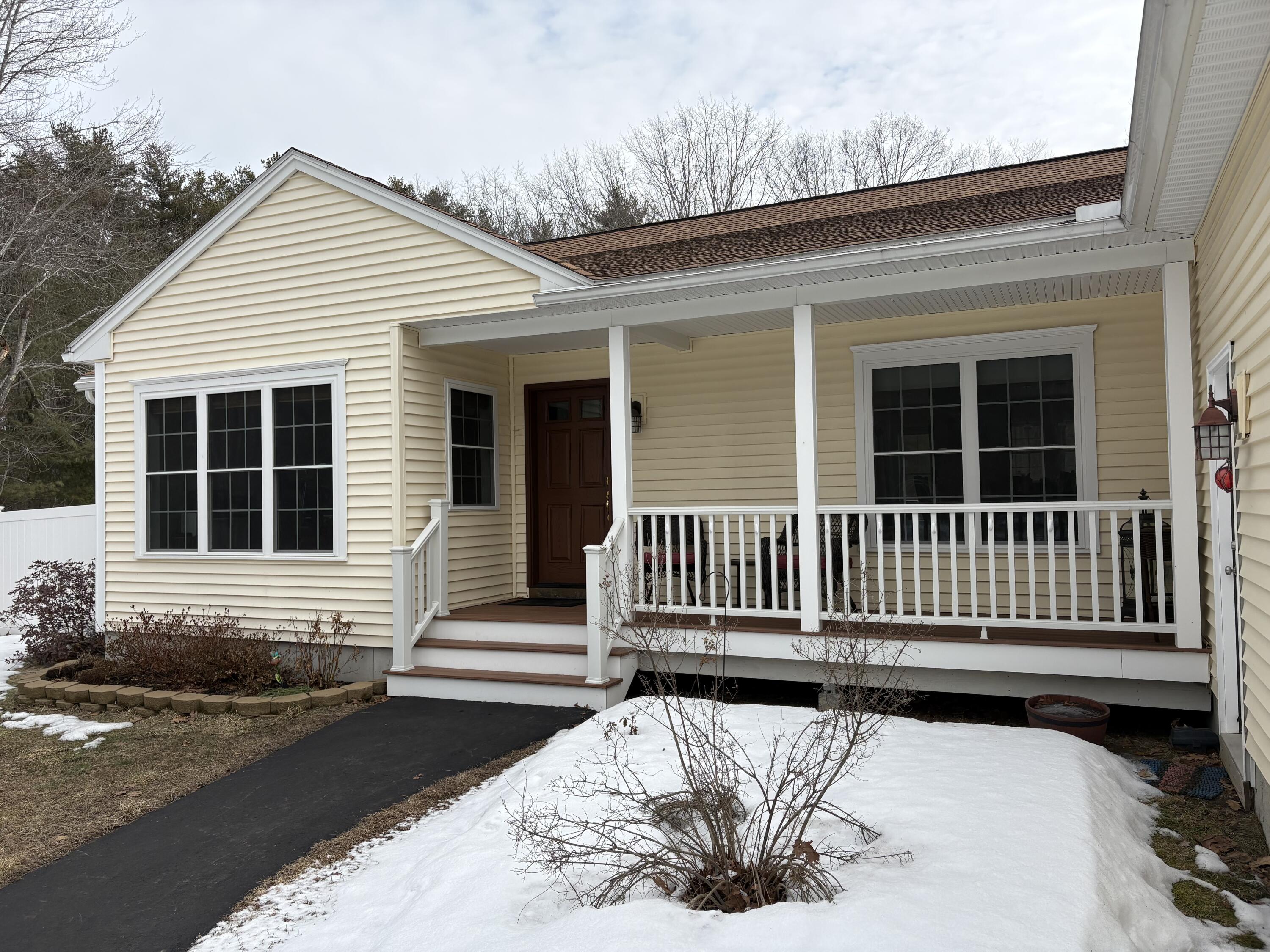 35 Deerfield Drive Brunswick ME 04011