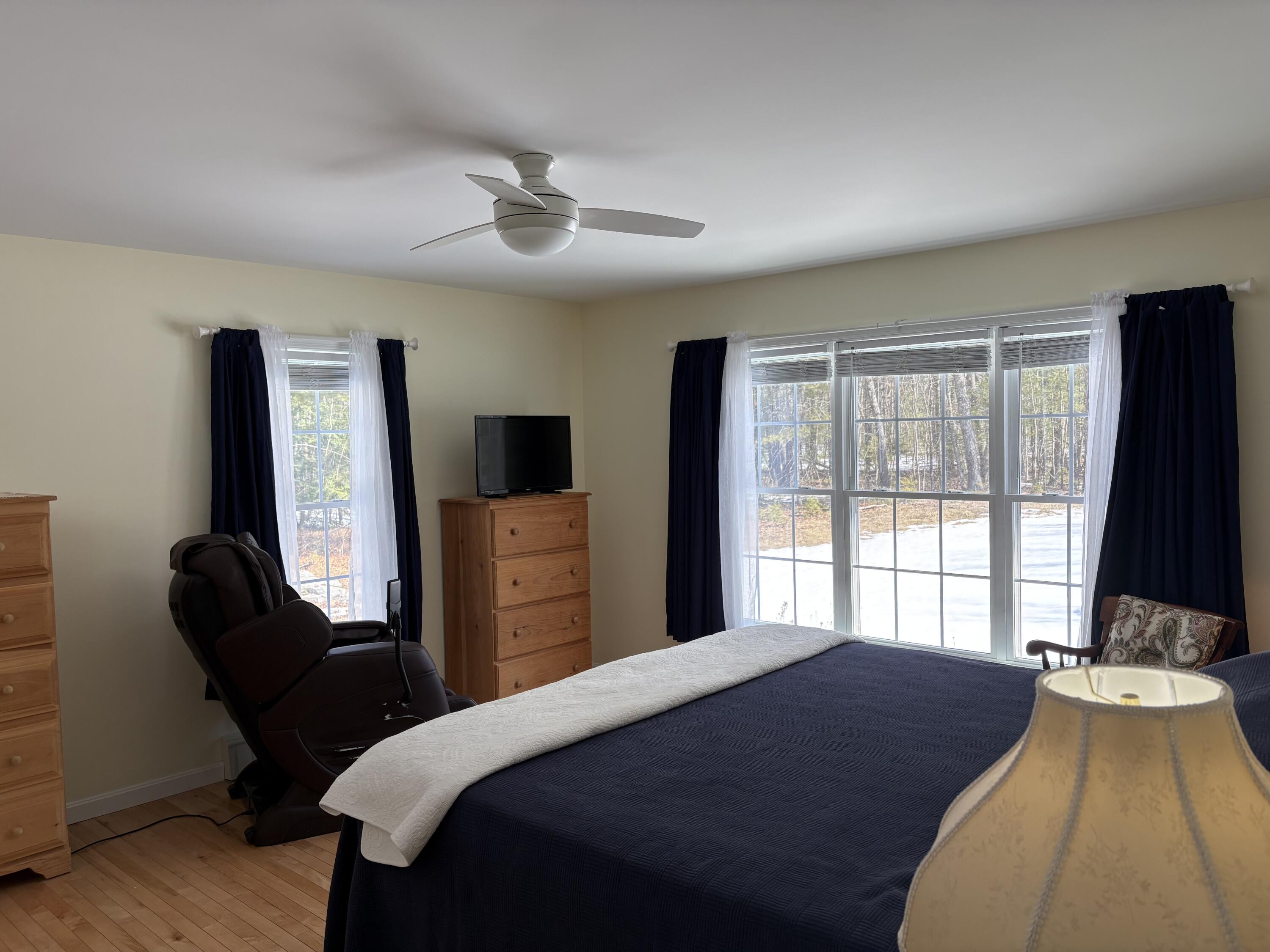 35 Deerfield Drive Brunswick ME 04011