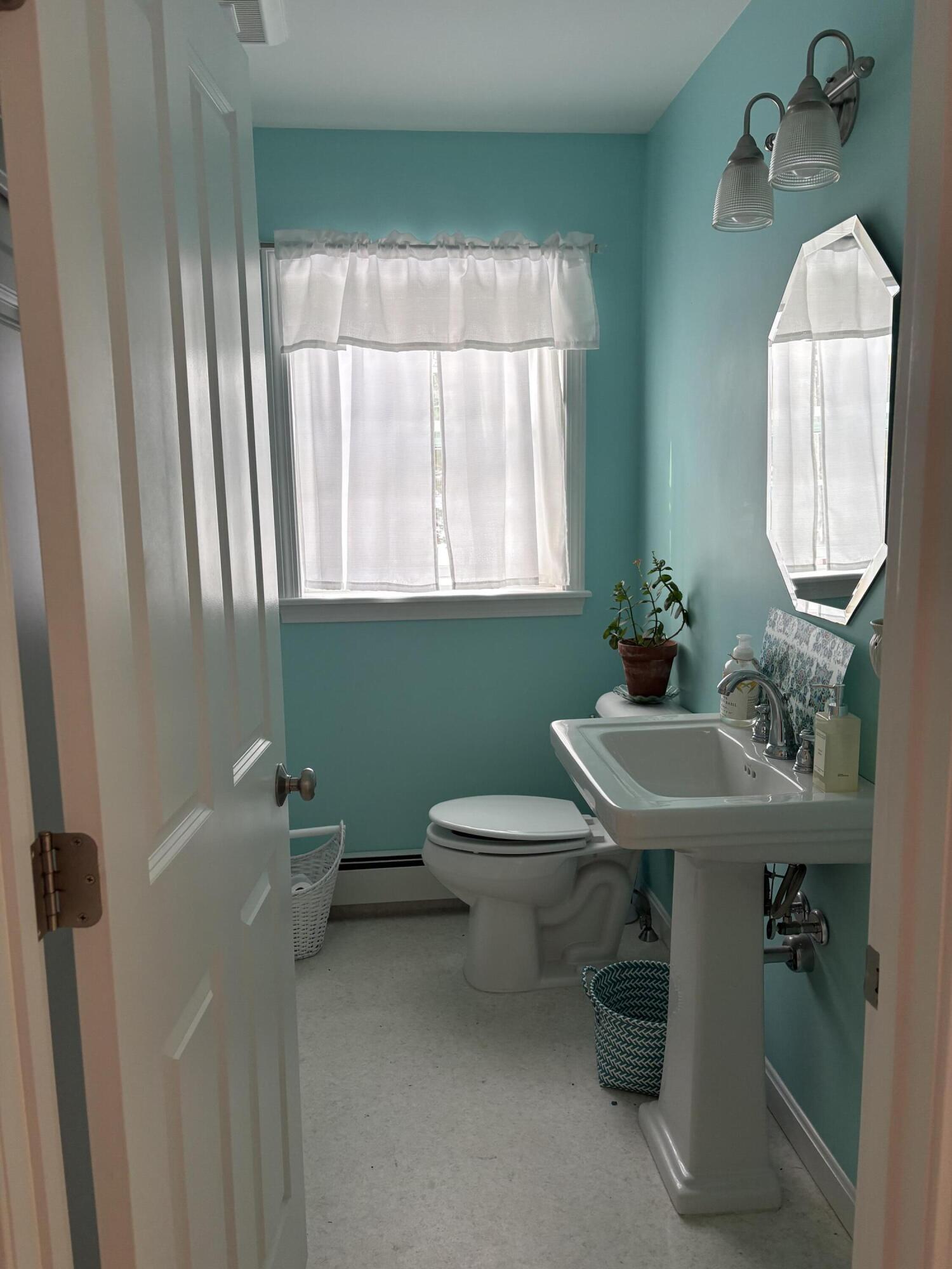 35 Deerfield Drive Brunswick ME 04011