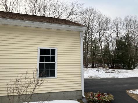 35 Deerfield Drive Brunswick ME 04011