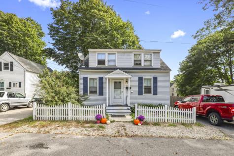 20 Hovey Street Kennebunk ME 04043