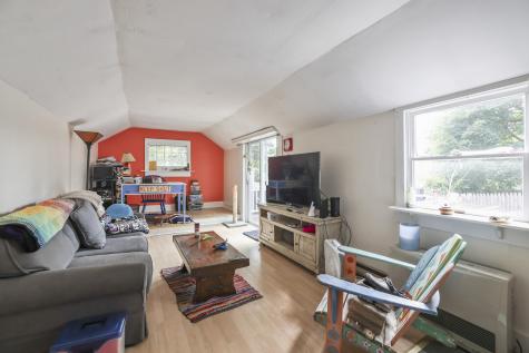 20 Hovey Street Kennebunk ME 04043