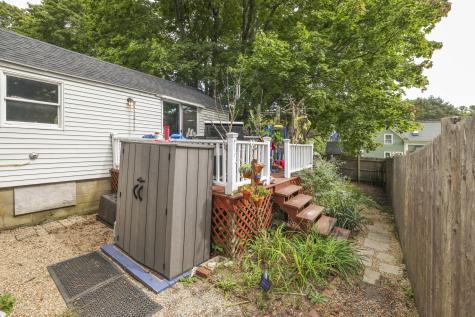 20 Hovey Street Kennebunk ME 04043