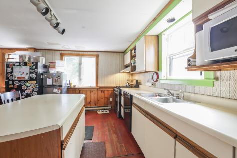 20 Hovey Street Kennebunk ME 04043