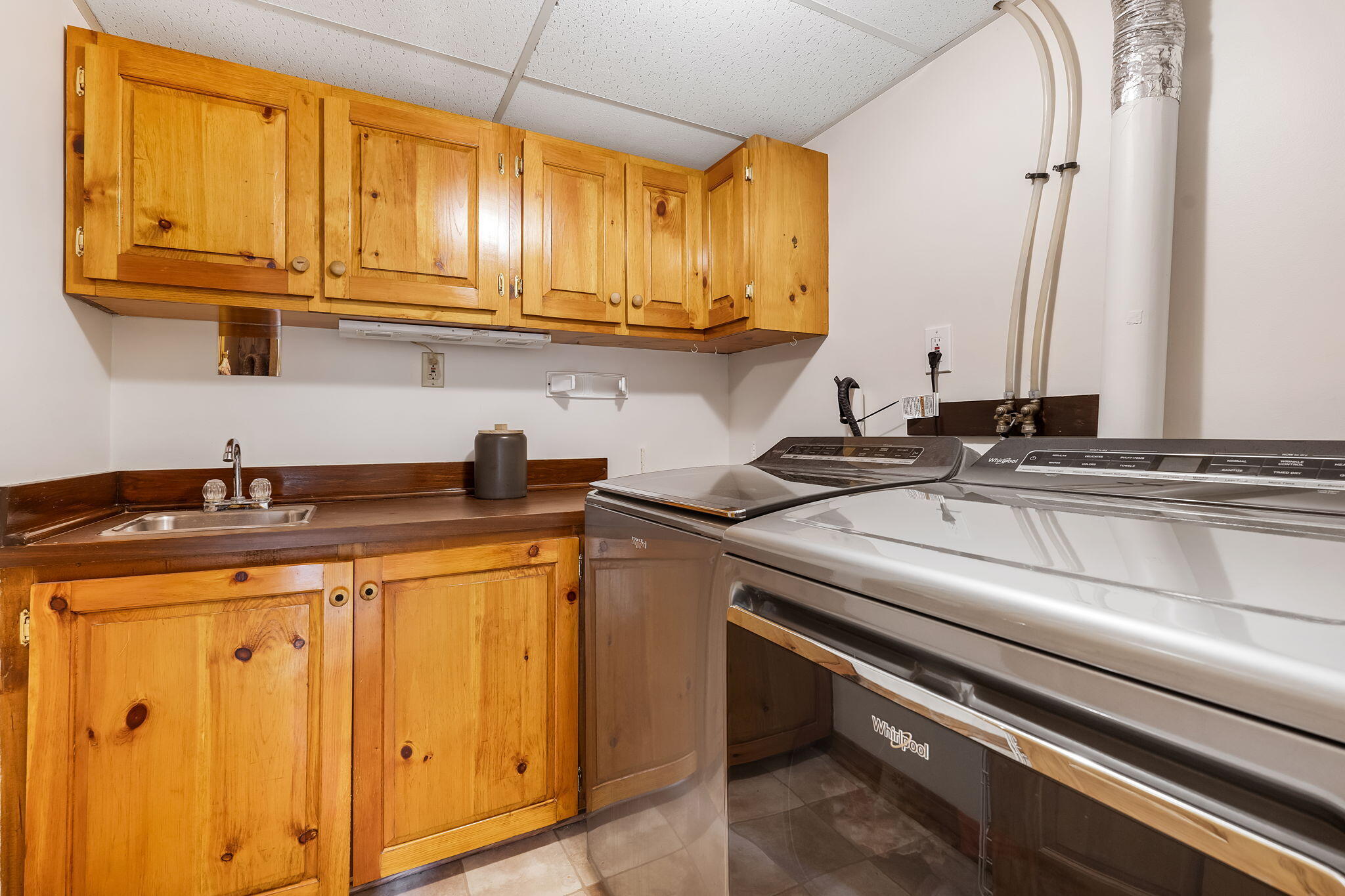 85 Glendale Avenue Auburn ME 04210