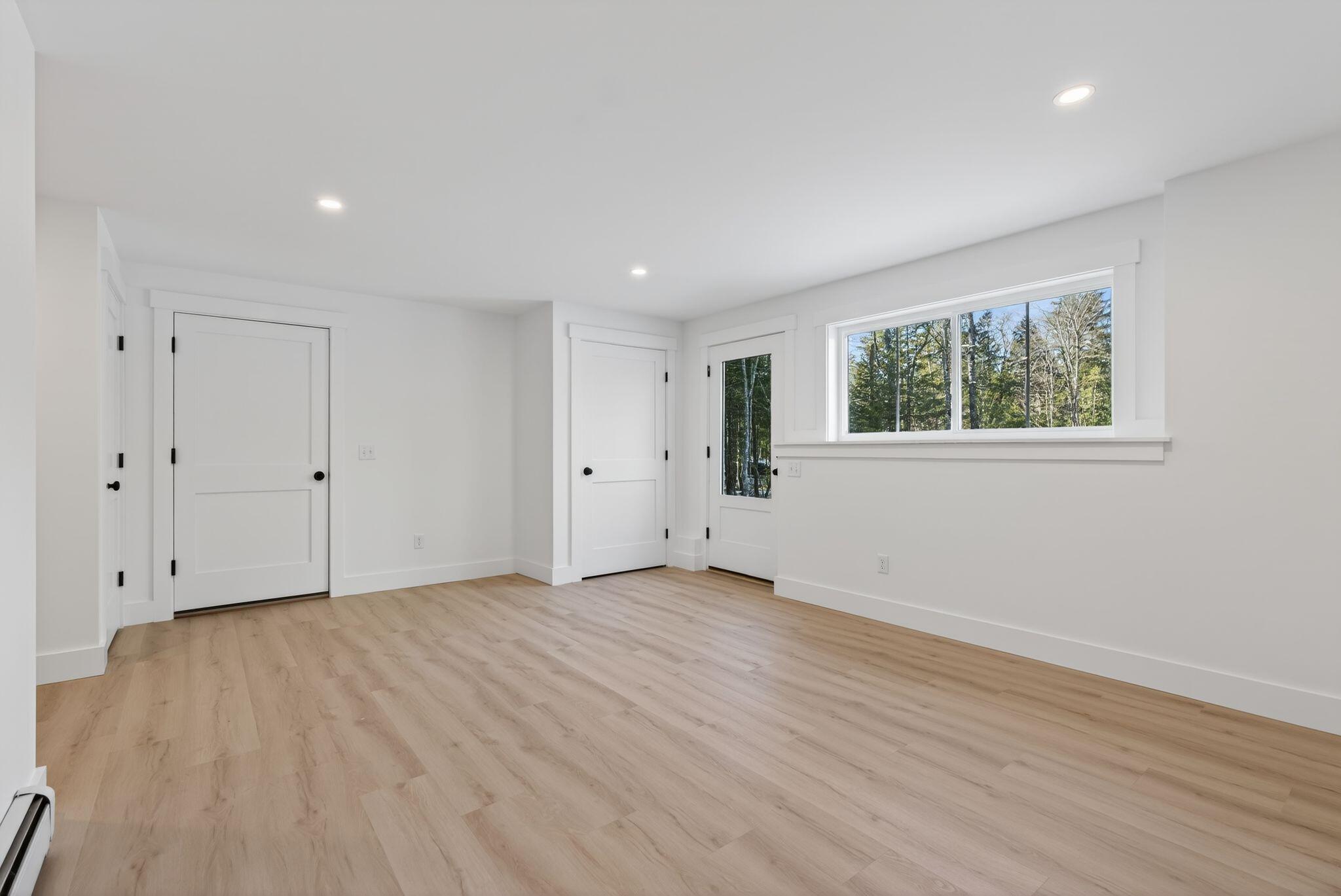 33 Arrowhead Lane Limerick ME 04048