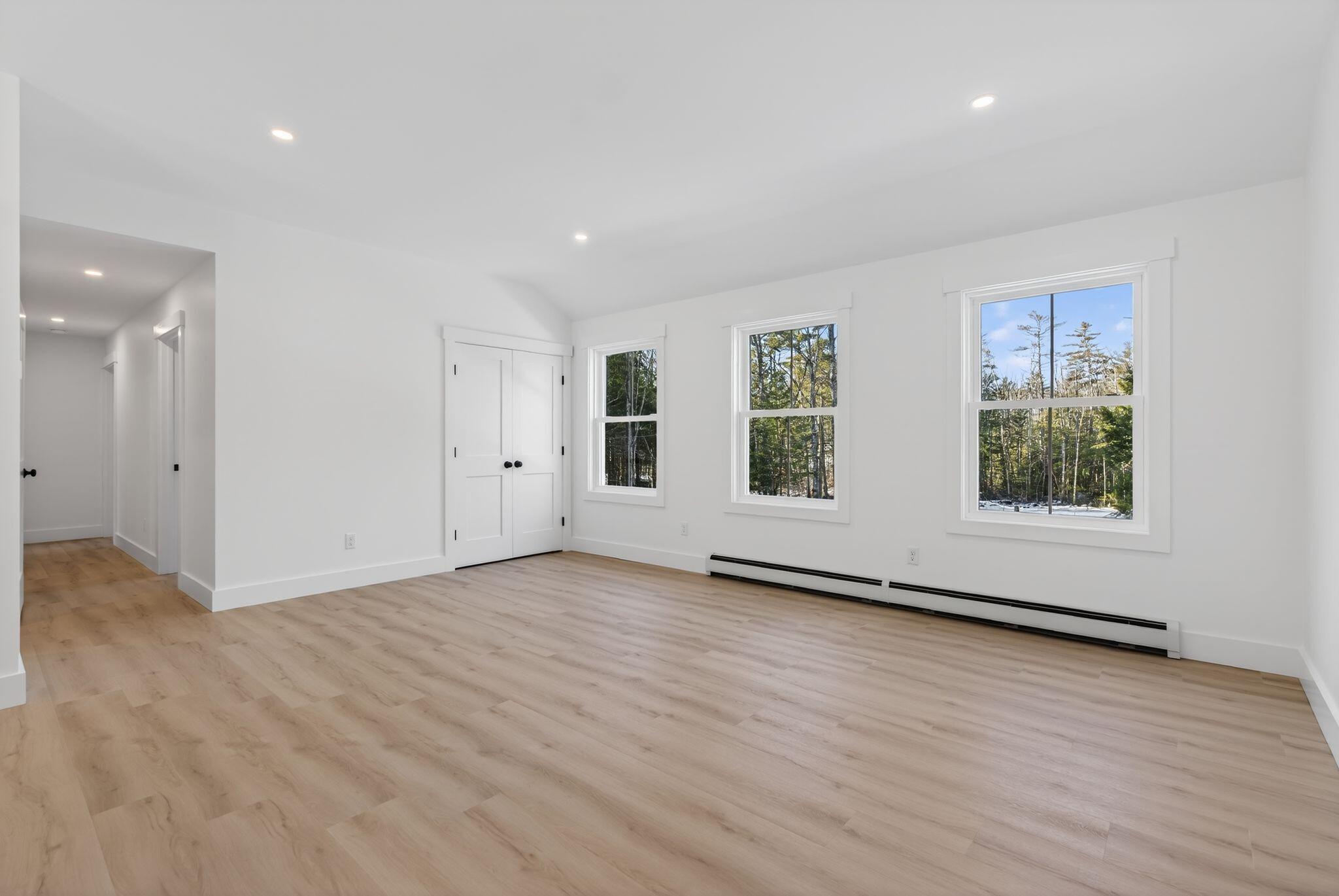 33 Arrowhead Lane Limerick ME 04048