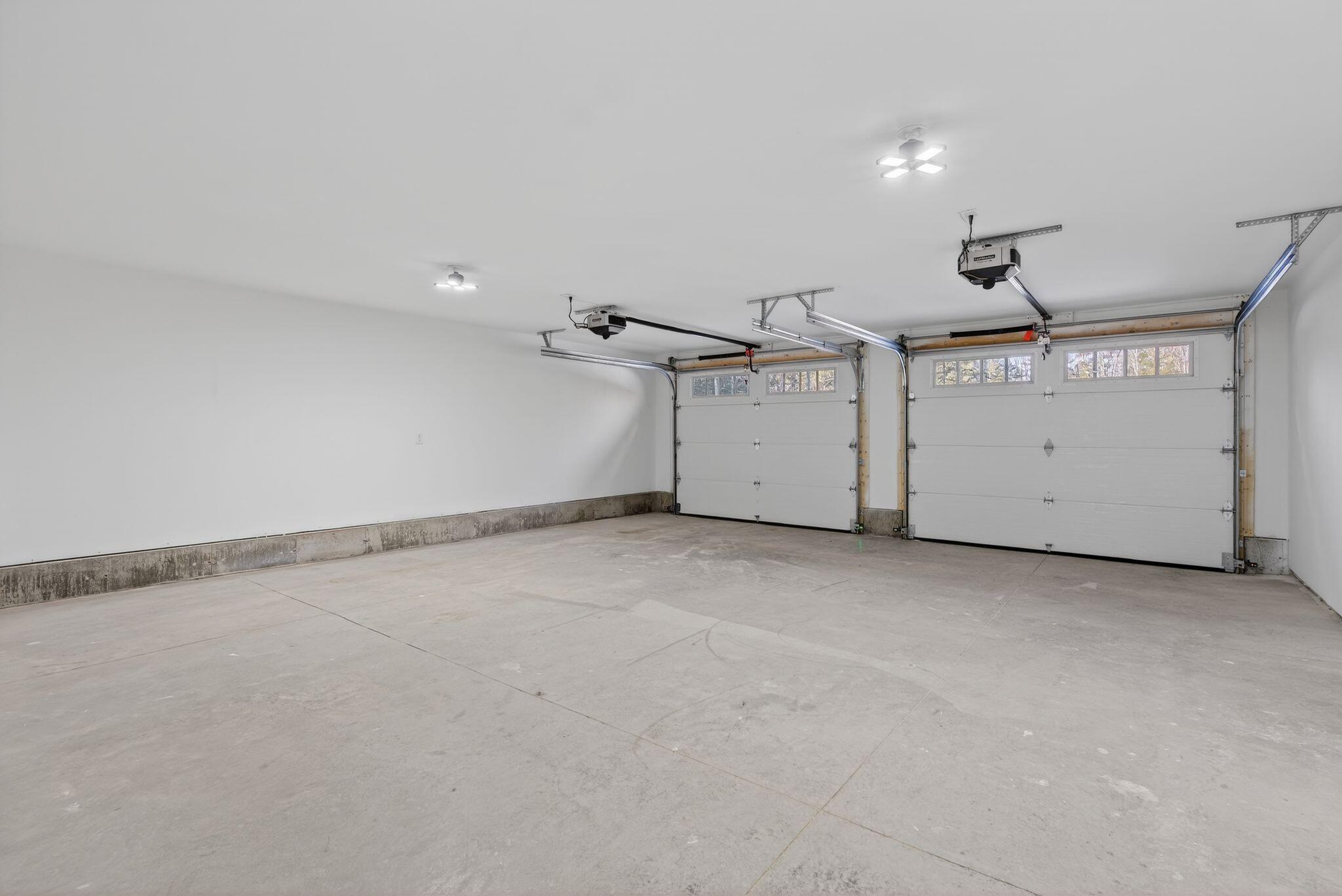 33 Arrowhead Lane Limerick ME 04048