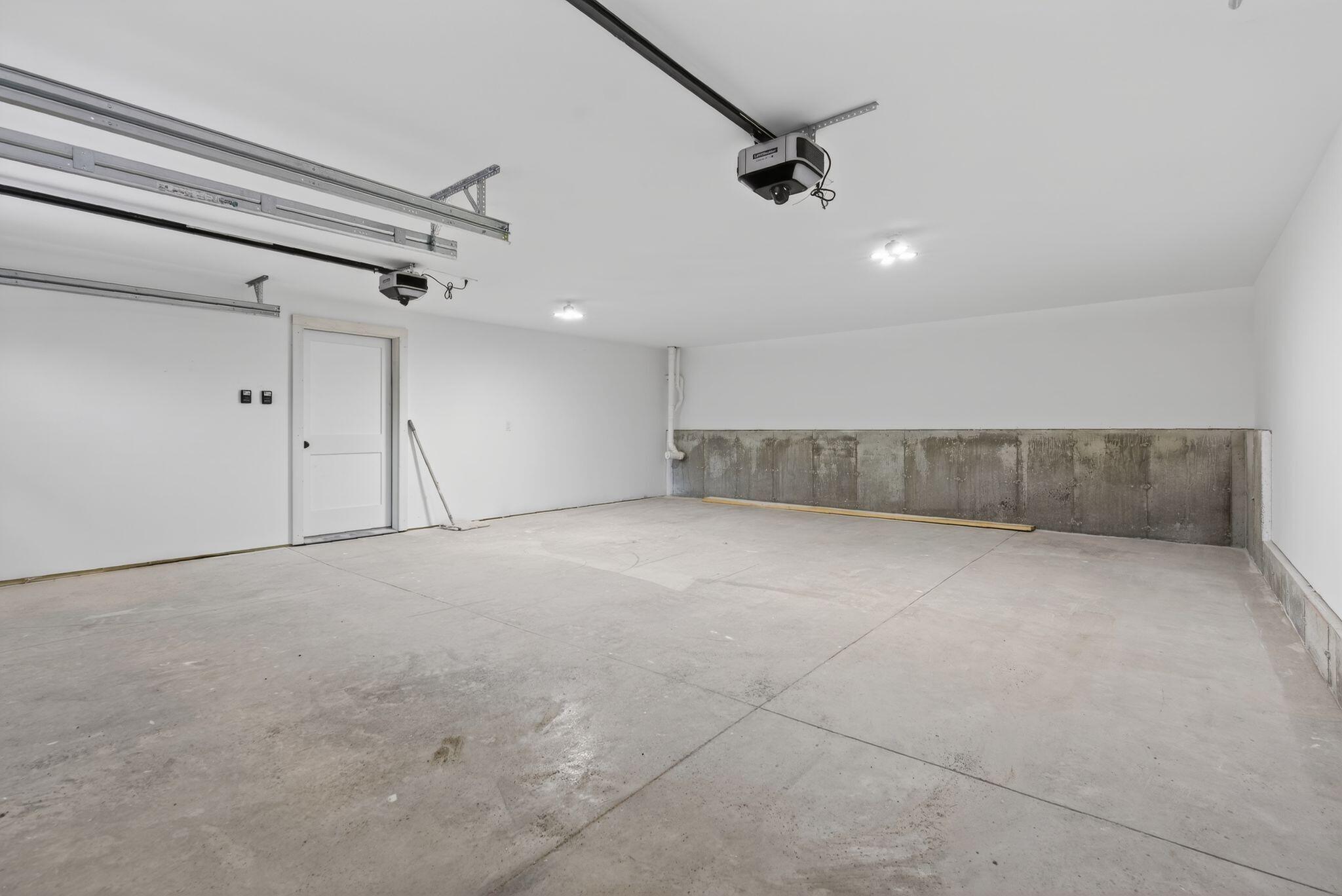 33 Arrowhead Lane Limerick ME 04048