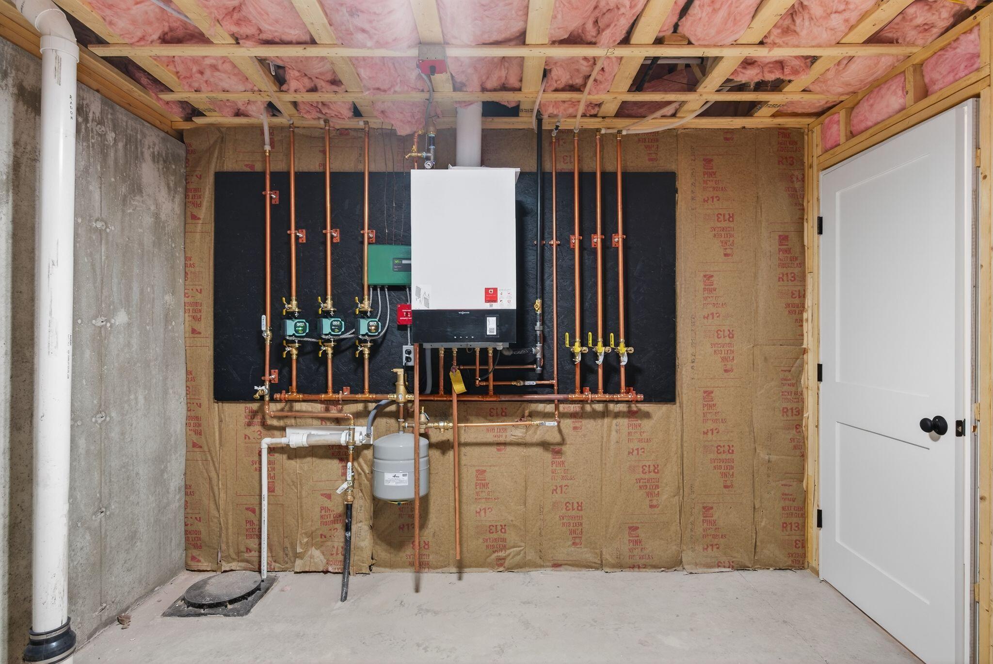 33 Arrowhead Lane Limerick ME 04048