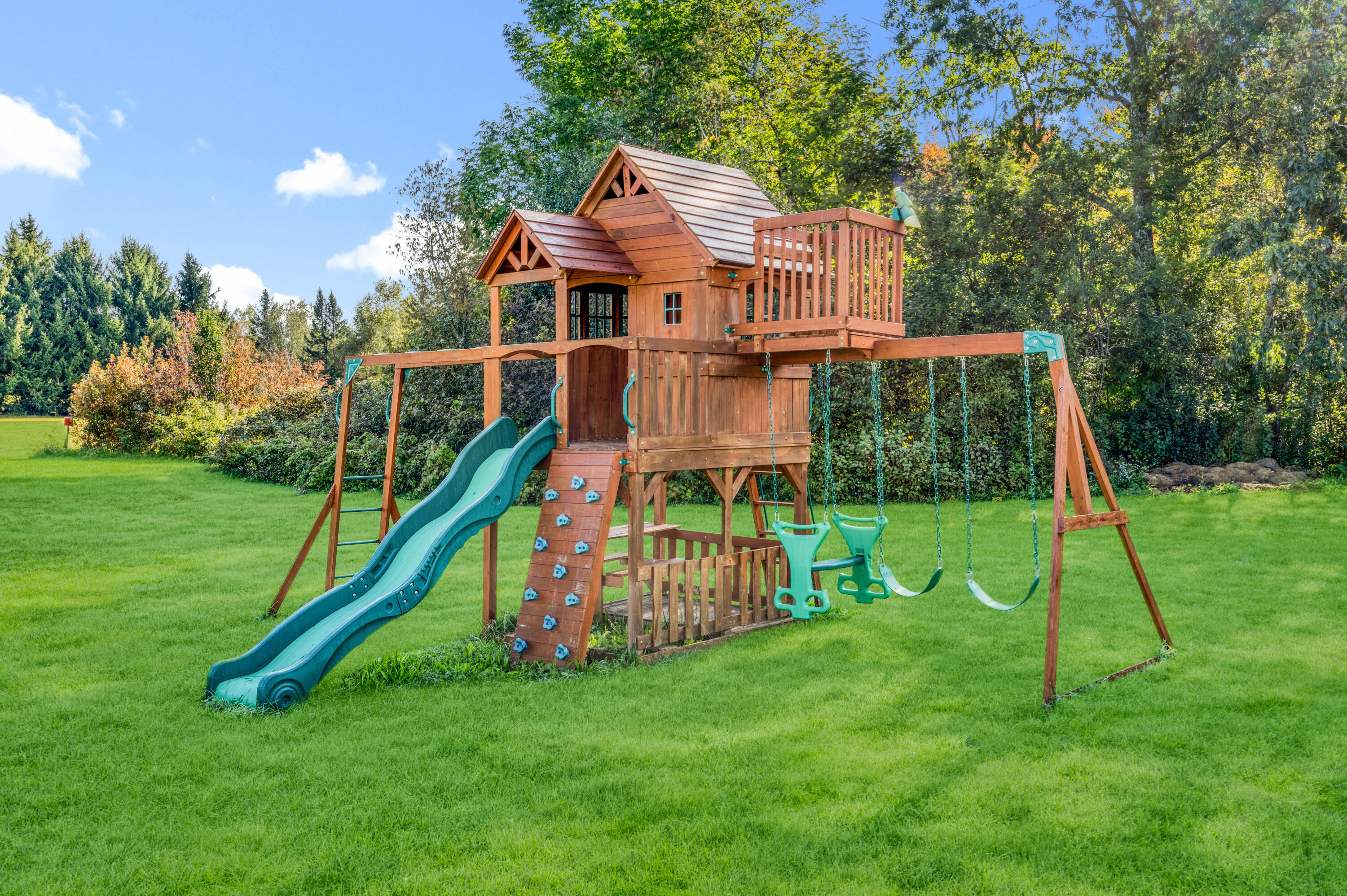 1197 Western Avenue Hampden ME 04444