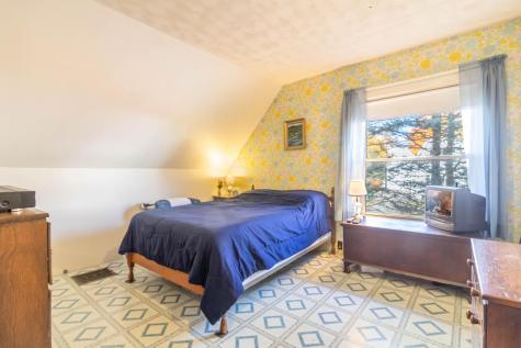 18 Green Street Dover-foxcroft ME 04426