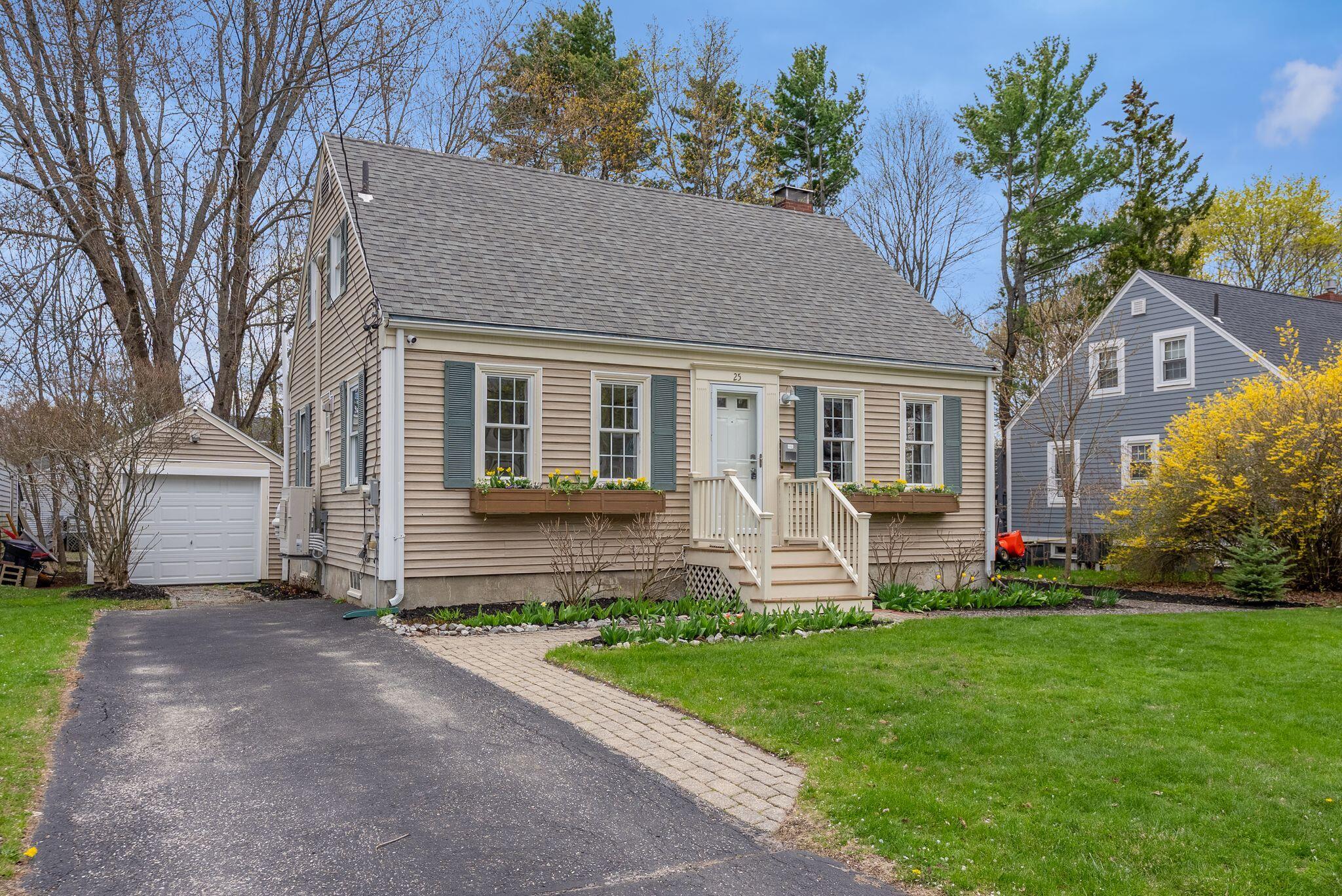 25 Hall Street Portland ME 04103
