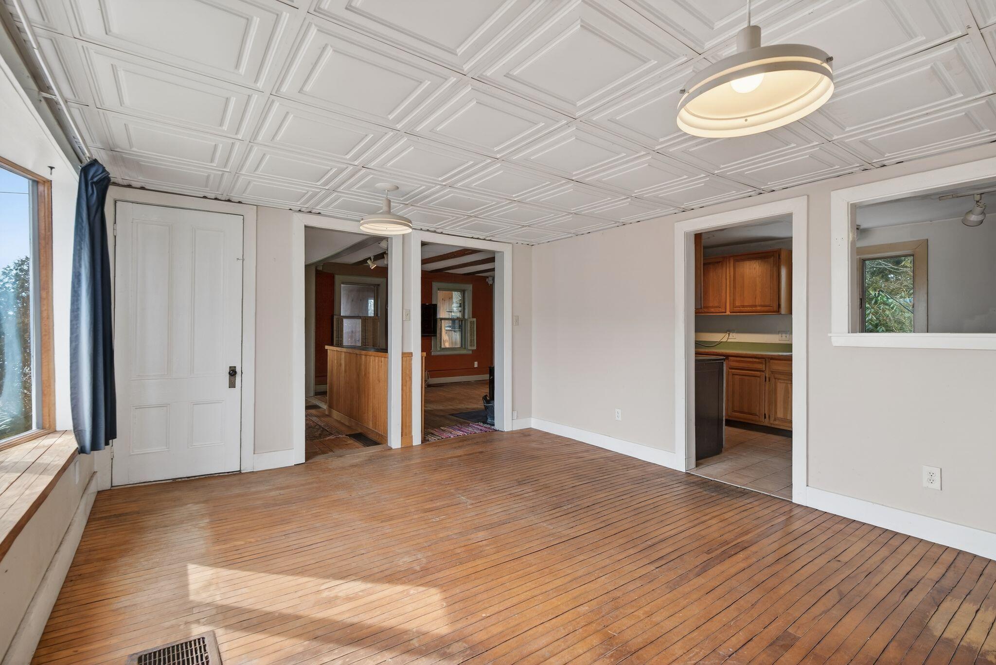 52 Two Lights Road Cape Elizabeth ME 04107