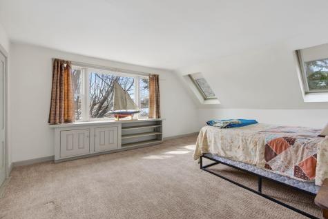 52 Two Lights Road Cape Elizabeth ME 04107