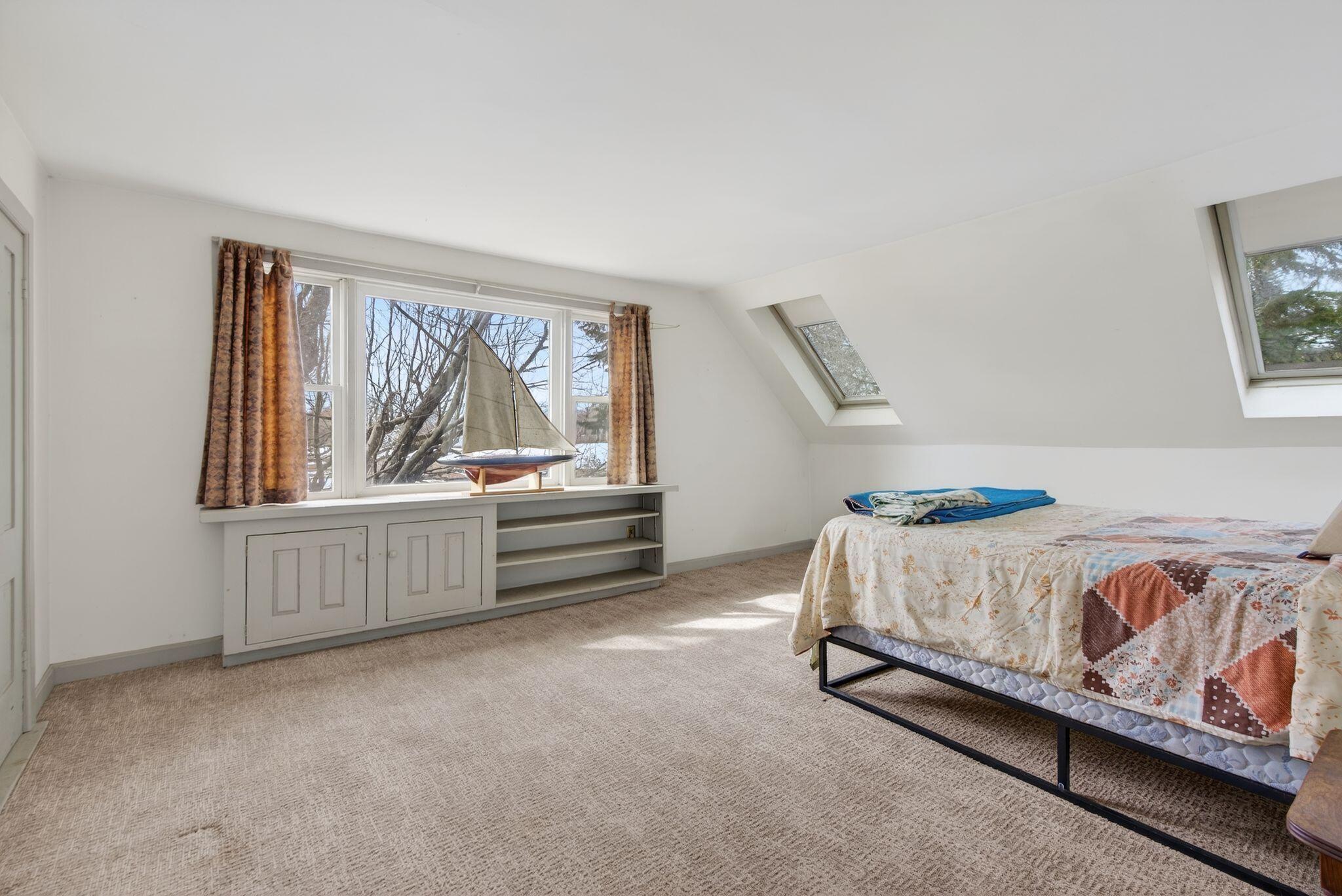 52 Two Lights Road Cape Elizabeth ME 04107