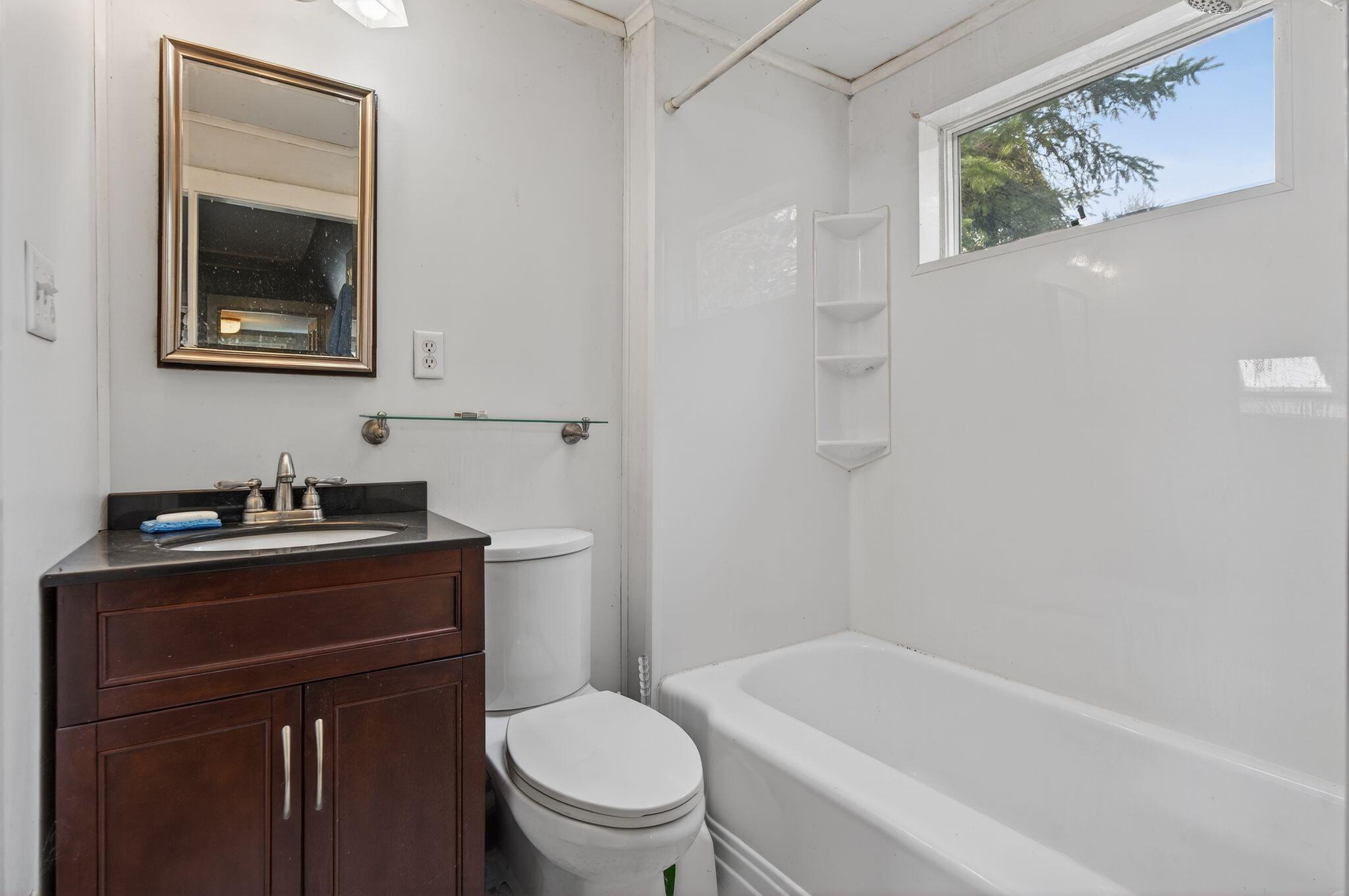 52 Two Lights Road Cape Elizabeth ME 04107