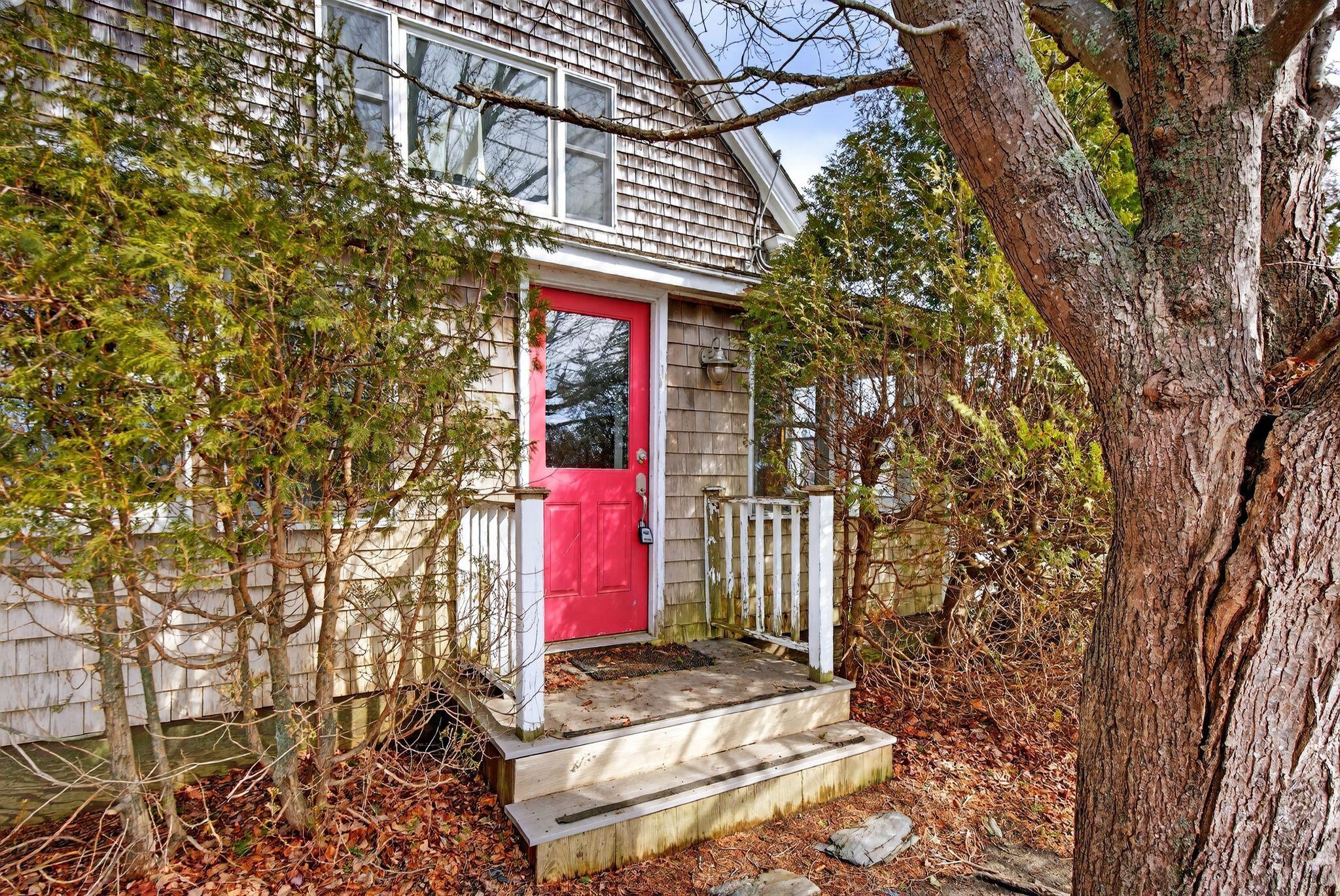 52 Two Lights Road Cape Elizabeth ME 04107