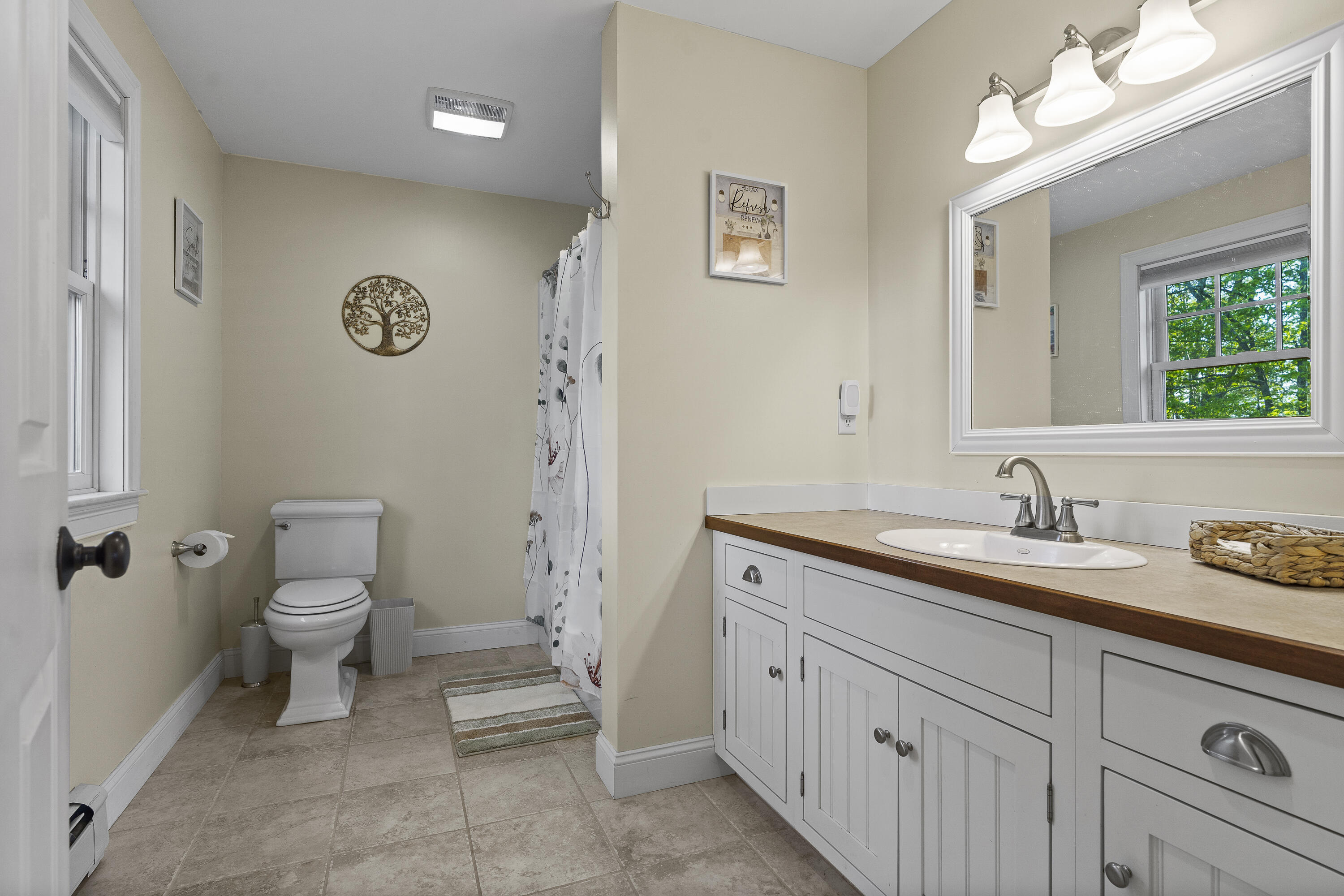 79 Fort Road Edgecomb ME 04556