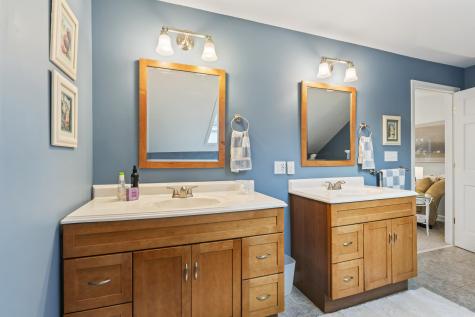 30 Spritsail Lane Harpswell ME 04066